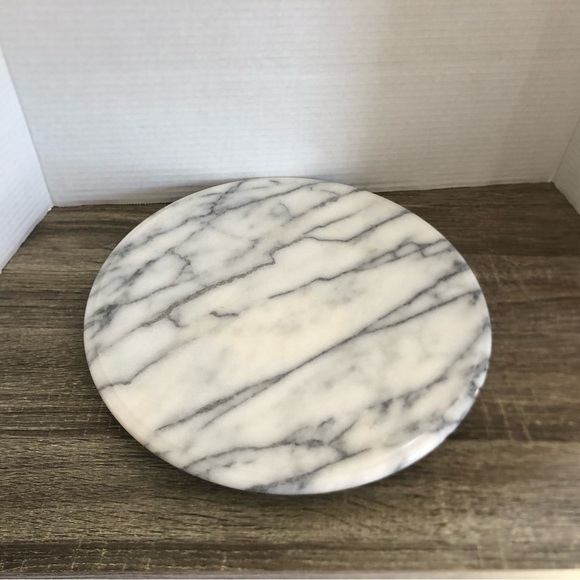 Gorgeous Marble Lazy Susan - Picture 4 of 15